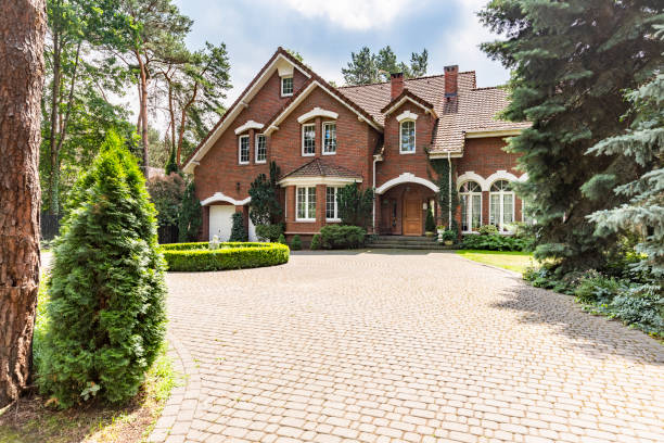  Keewatin, MN Driveway Pavers Pros